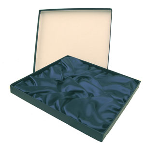 Silk lined Plate Box